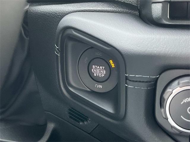 new 2025 Jeep Gladiator car, priced at $53,315