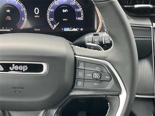 new 2025 Jeep Grand Cherokee car, priced at $48,370