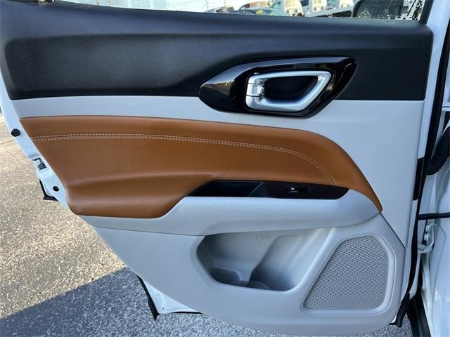 used 2024 Jeep Compass car, priced at $26,114