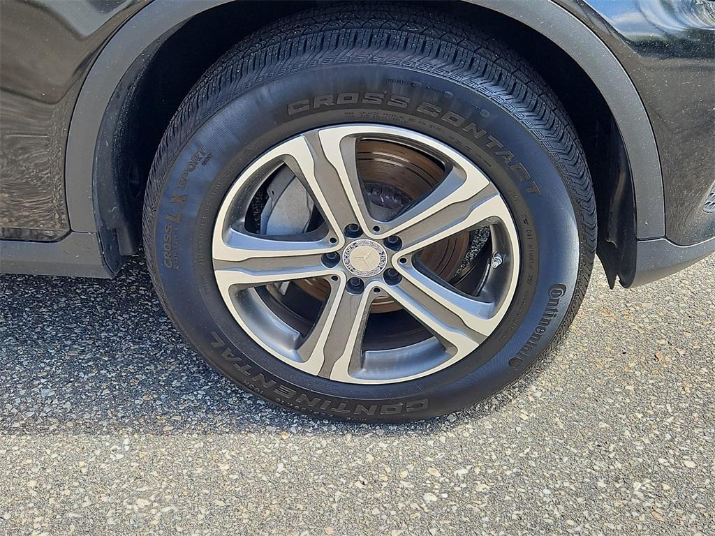 used 2017 Mercedes-Benz GLC 300 car, priced at $16,487