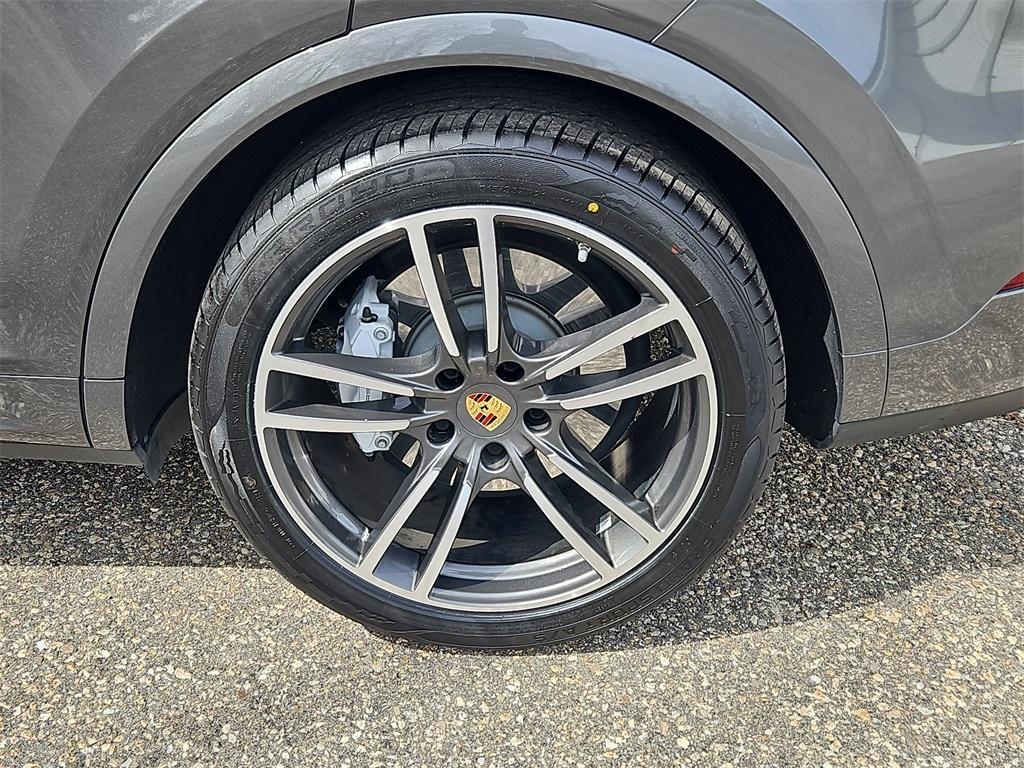 used 2021 Porsche Cayenne car, priced at $77,987