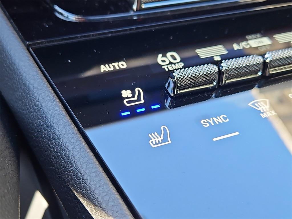 new 2026 Porsche Cayenne car, priced at $102,740