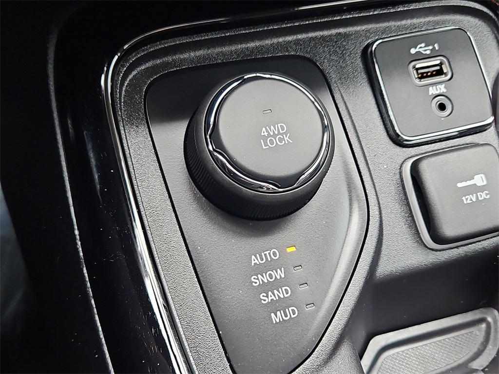 used 2021 Jeep Compass car, priced at $15,987