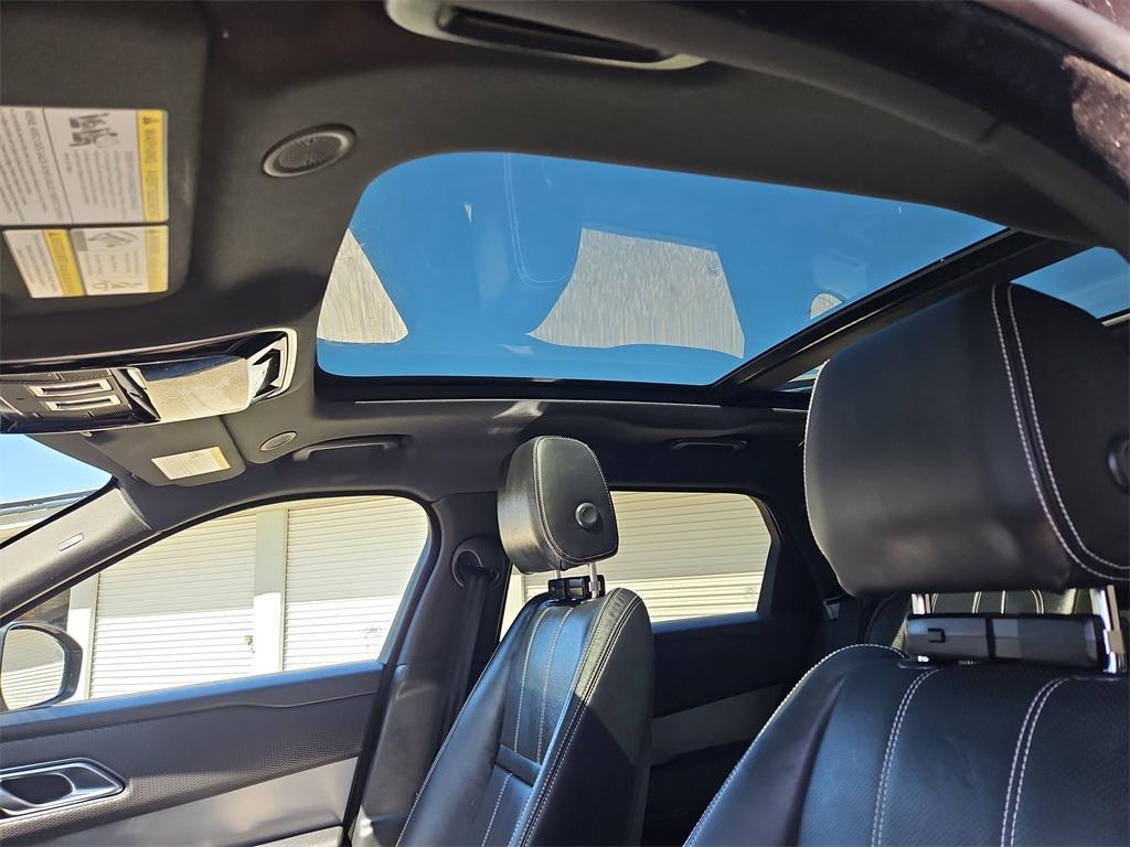 used 2023 Land Rover Range Rover Velar car, priced at $38,987