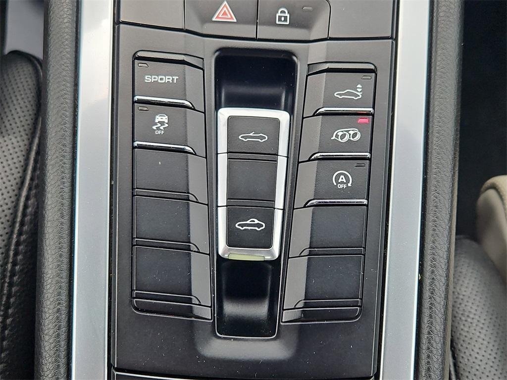used 2019 Porsche 718 Boxster car, priced at $51,987