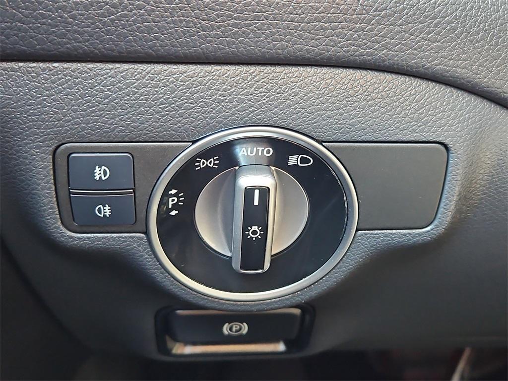 used 2020 Mercedes-Benz GLA 250 car, priced at $19,487