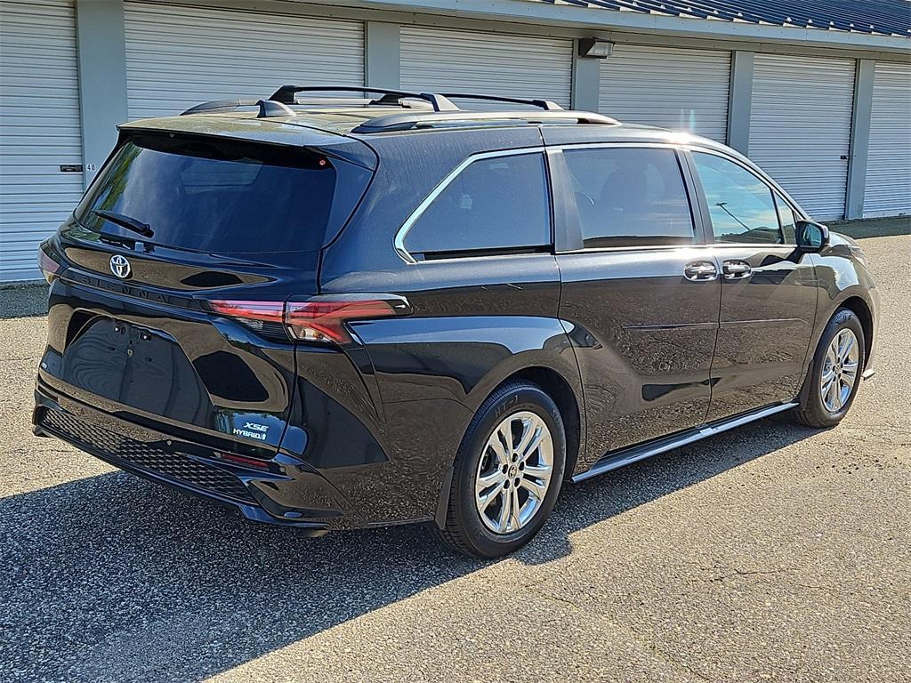 used 2022 Toyota Sienna car, priced at $46,987