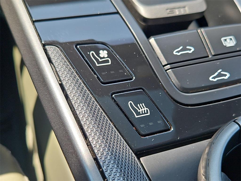 used 2021 Porsche 911 car, priced at $147,987