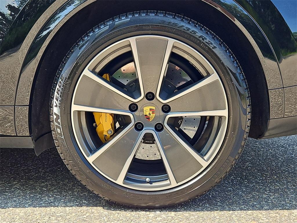 used 2022 Porsche Cayenne E-Hybrid car, priced at $116,987