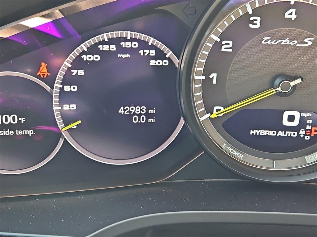 used 2022 Porsche Cayenne E-Hybrid car, priced at $116,987