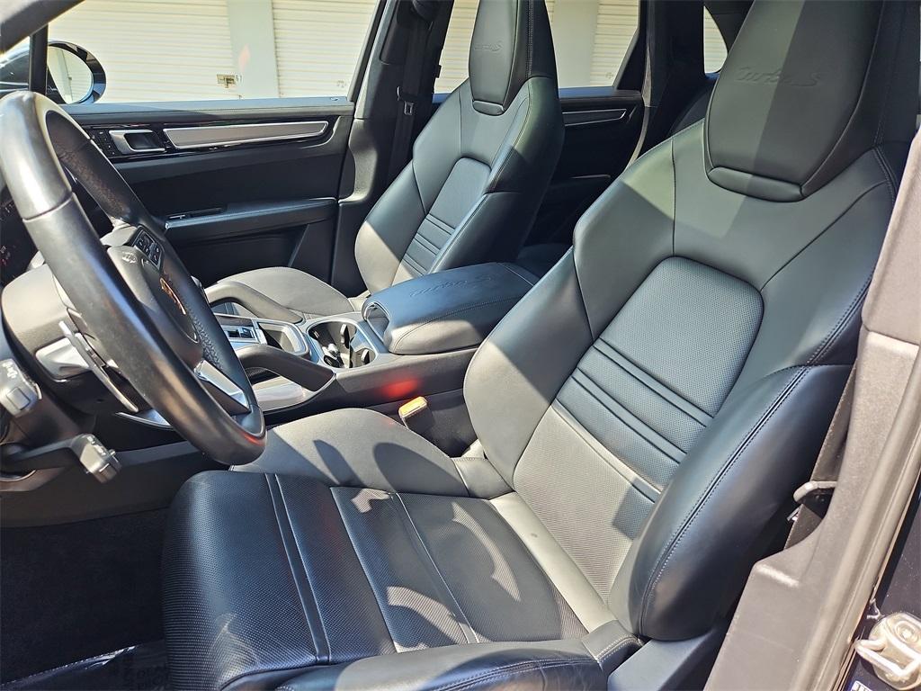 used 2022 Porsche Cayenne E-Hybrid car, priced at $116,987