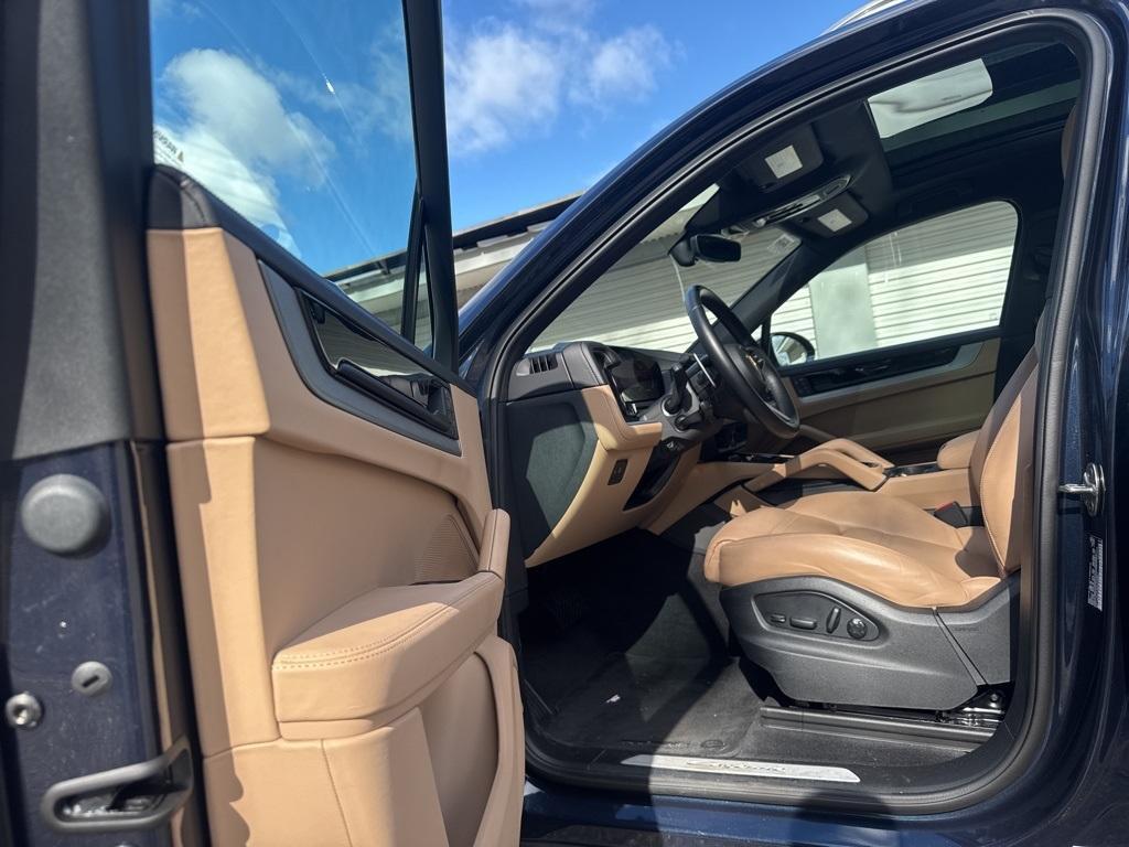 used 2024 Porsche Cayenne car, priced at $79,987