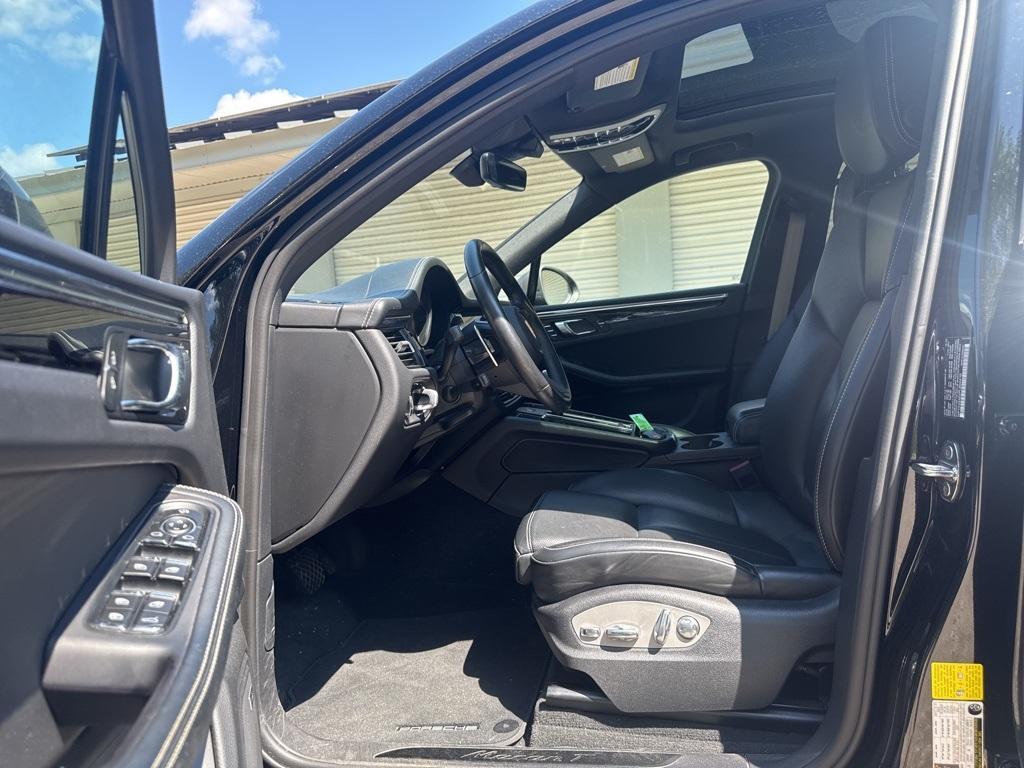 used 2023 Porsche Macan car, priced at $50,987