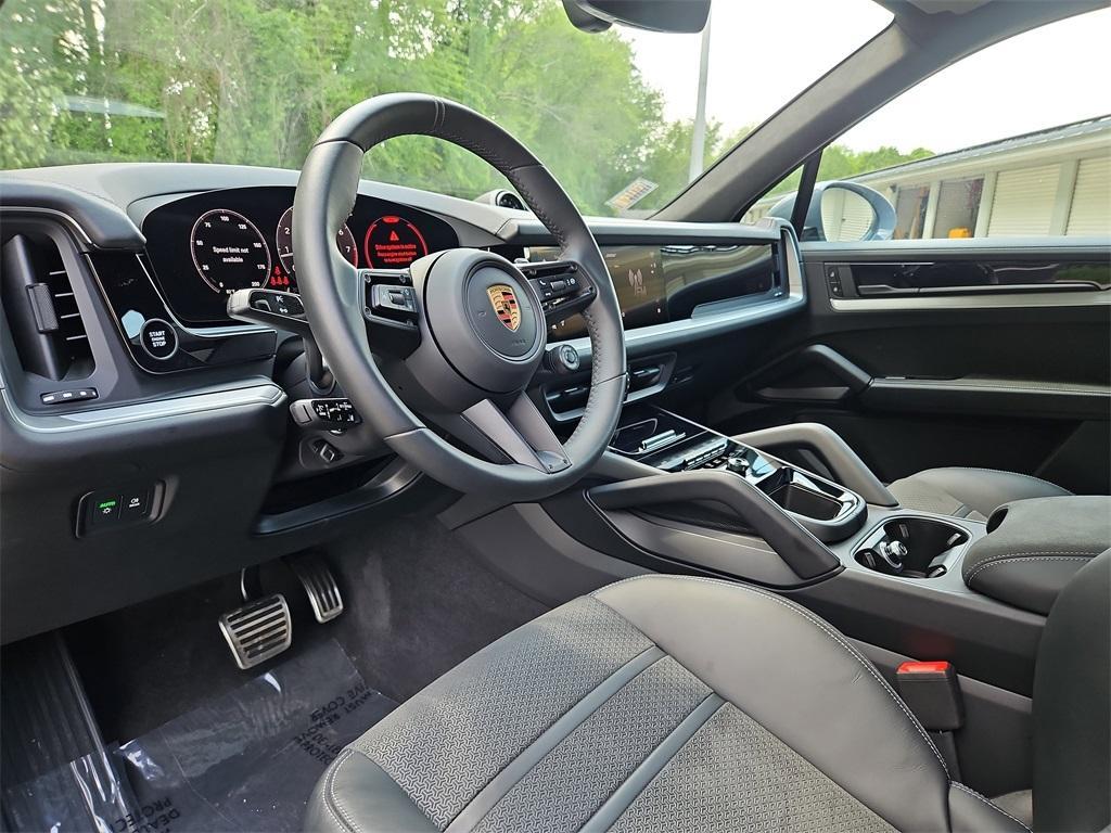 used 2025 Porsche Cayenne car, priced at $139,987