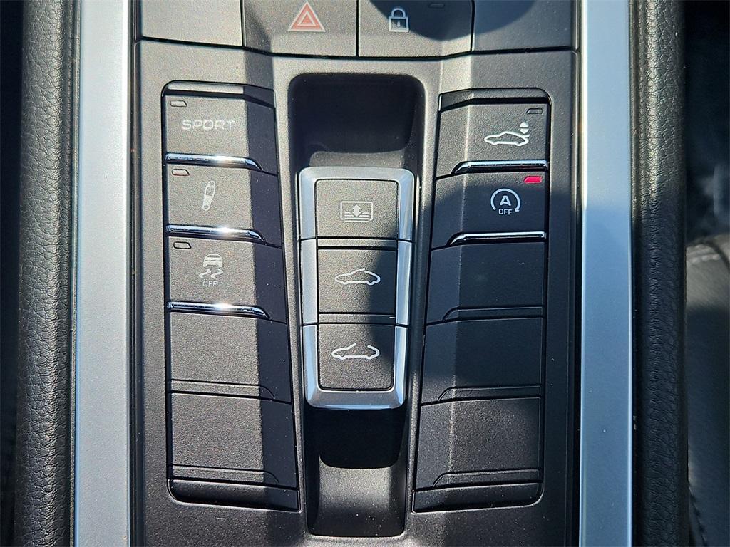 used 2019 Porsche 911 car, priced at $98,987