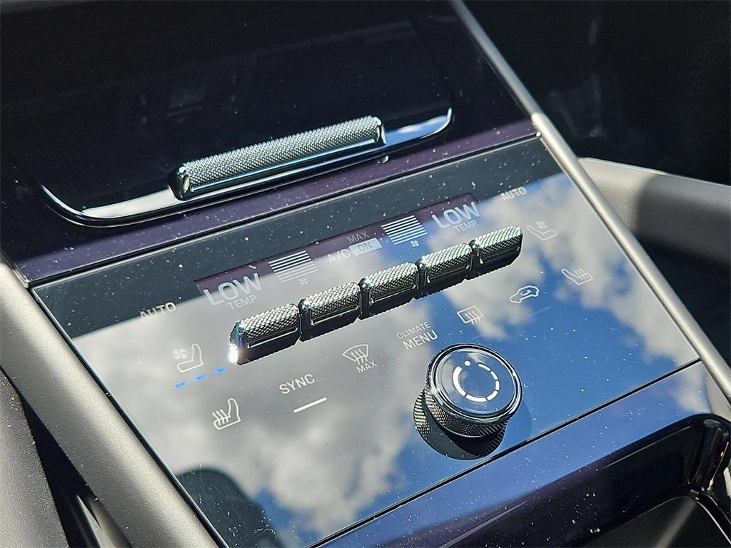 new 2025 Porsche Cayenne car, priced at $139,745