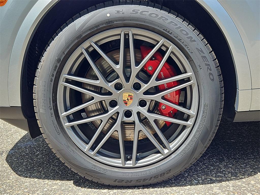 new 2025 Porsche Cayenne car, priced at $139,745