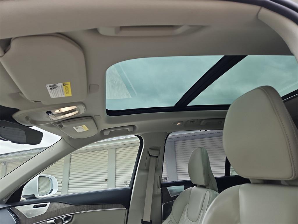used 2023 Volvo XC90 Recharge Plug-In Hybrid car, priced at $59,987