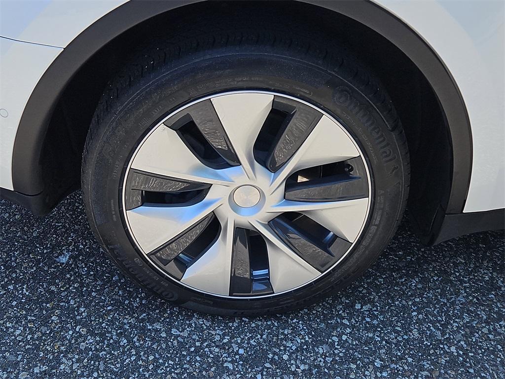 used 2021 Tesla Model Y car, priced at $27,987
