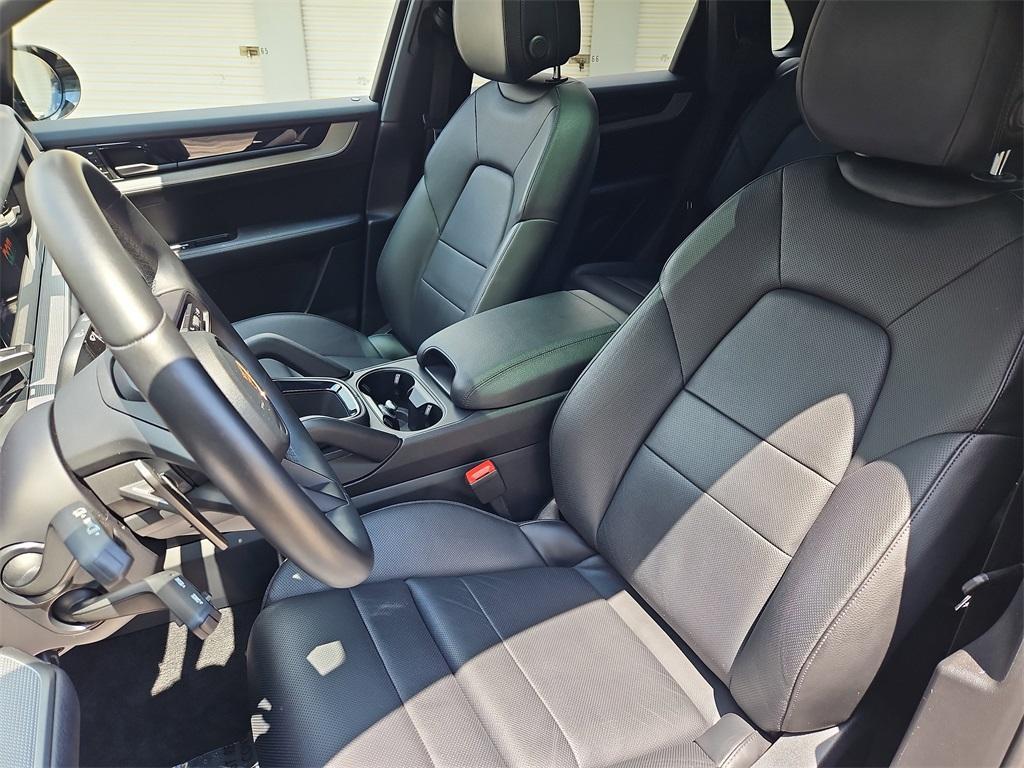 used 2024 Porsche Cayenne car, priced at $89,987