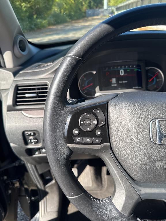 used 2021 Honda Pilot car, priced at $25,487