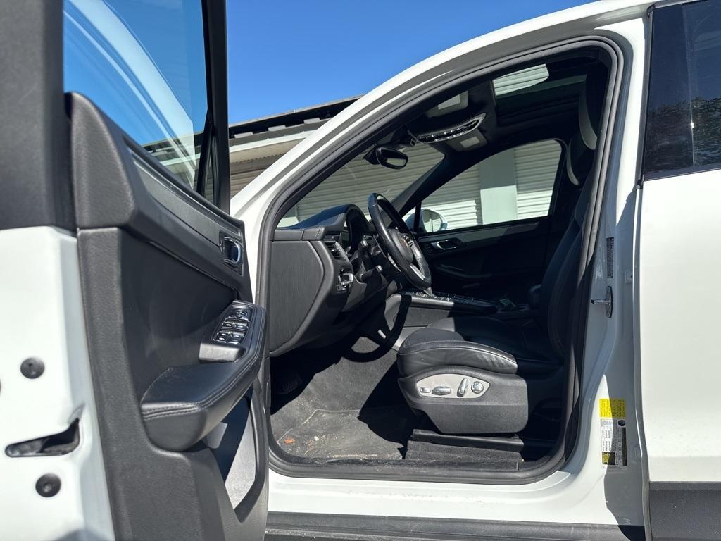 used 2018 Porsche Macan car, priced at $28,987