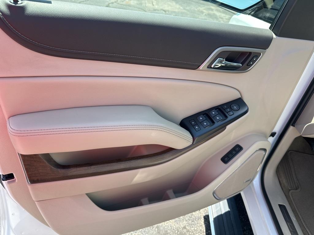used 2019 GMC Yukon car, priced at $29,900