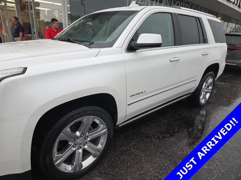 used 2019 GMC Yukon car, priced at $31,900