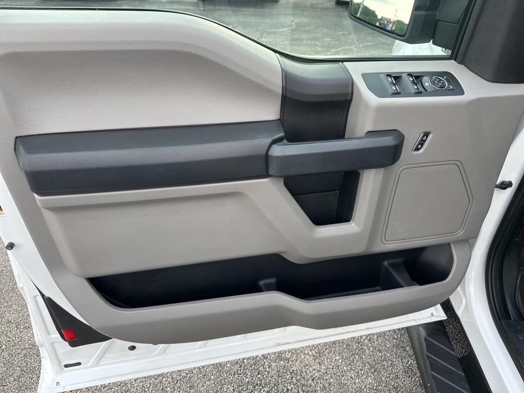 used 2016 Ford F-150 car, priced at $19,900