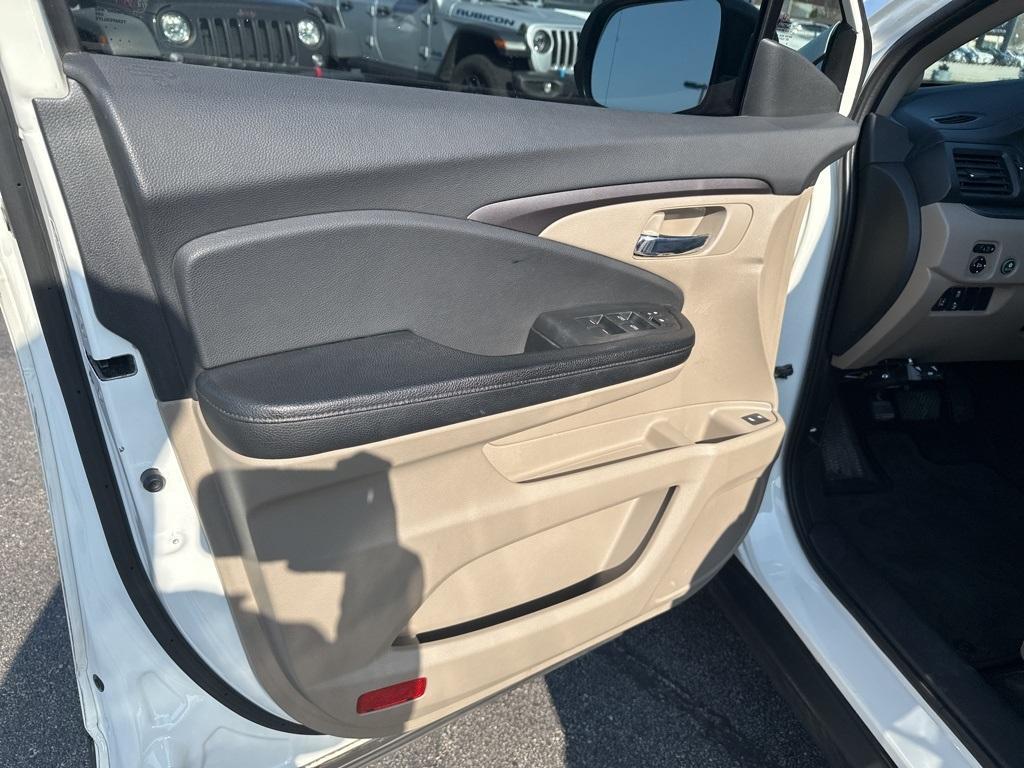 used 2016 Honda Pilot car, priced at $17,500