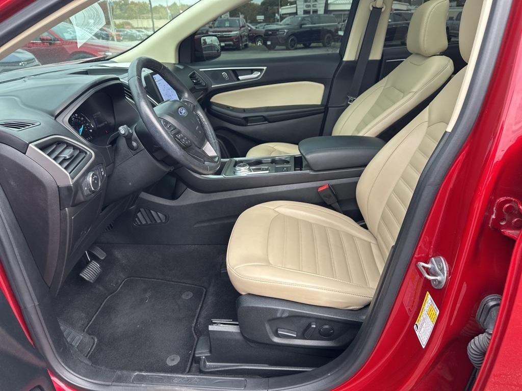 used 2022 Ford Edge car, priced at $25,301