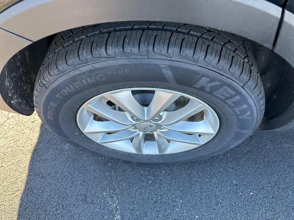 used 2016 Kia Sorento car, priced at $10,400