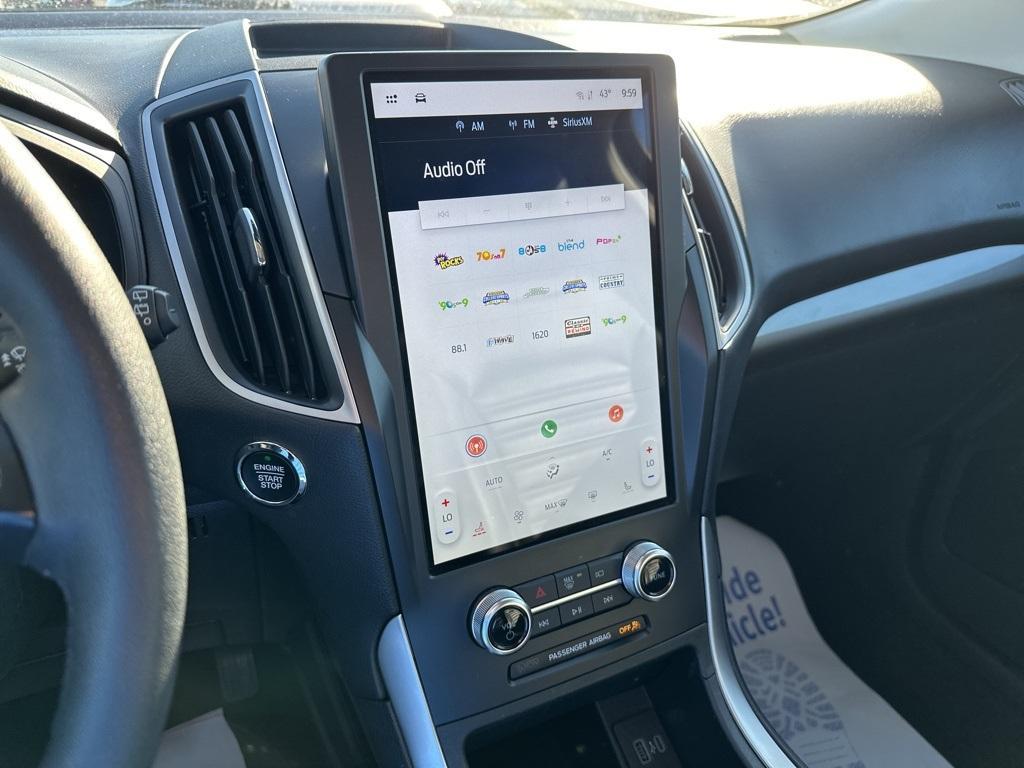 used 2024 Ford Edge car, priced at $26,900