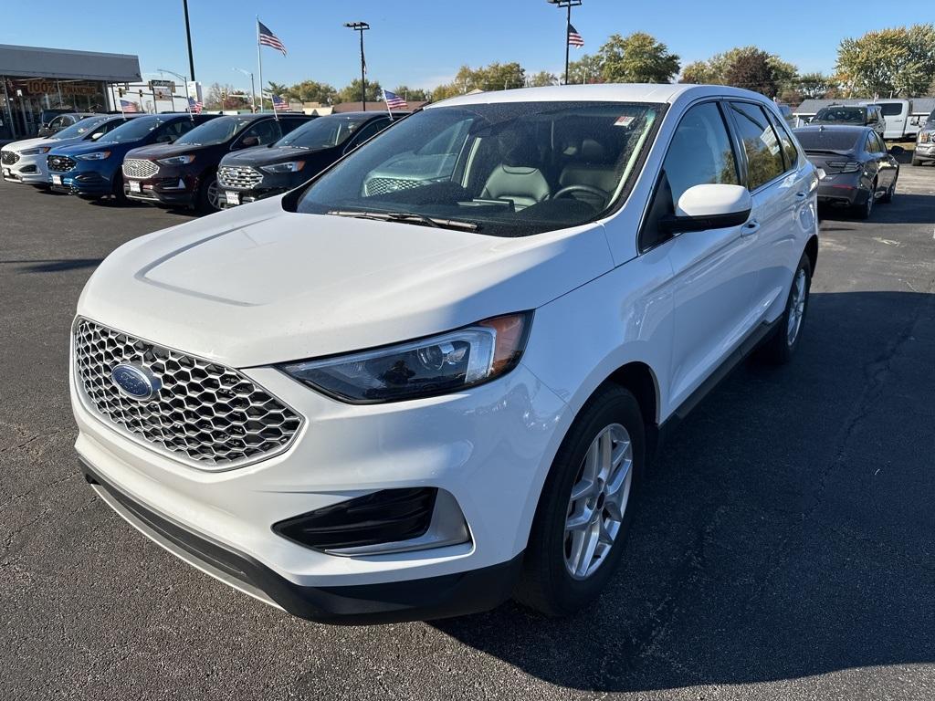 used 2024 Ford Edge car, priced at $26,900