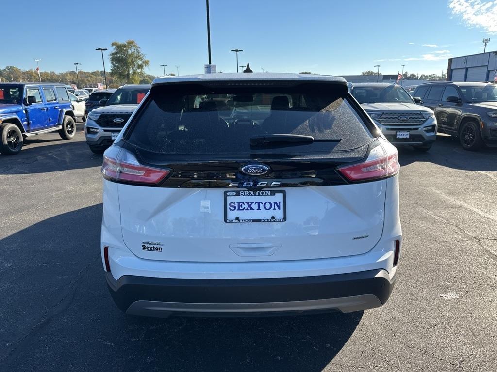 used 2024 Ford Edge car, priced at $26,900