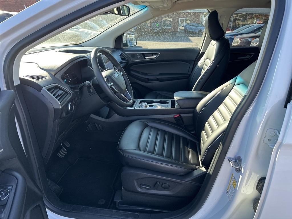 used 2024 Ford Edge car, priced at $26,900