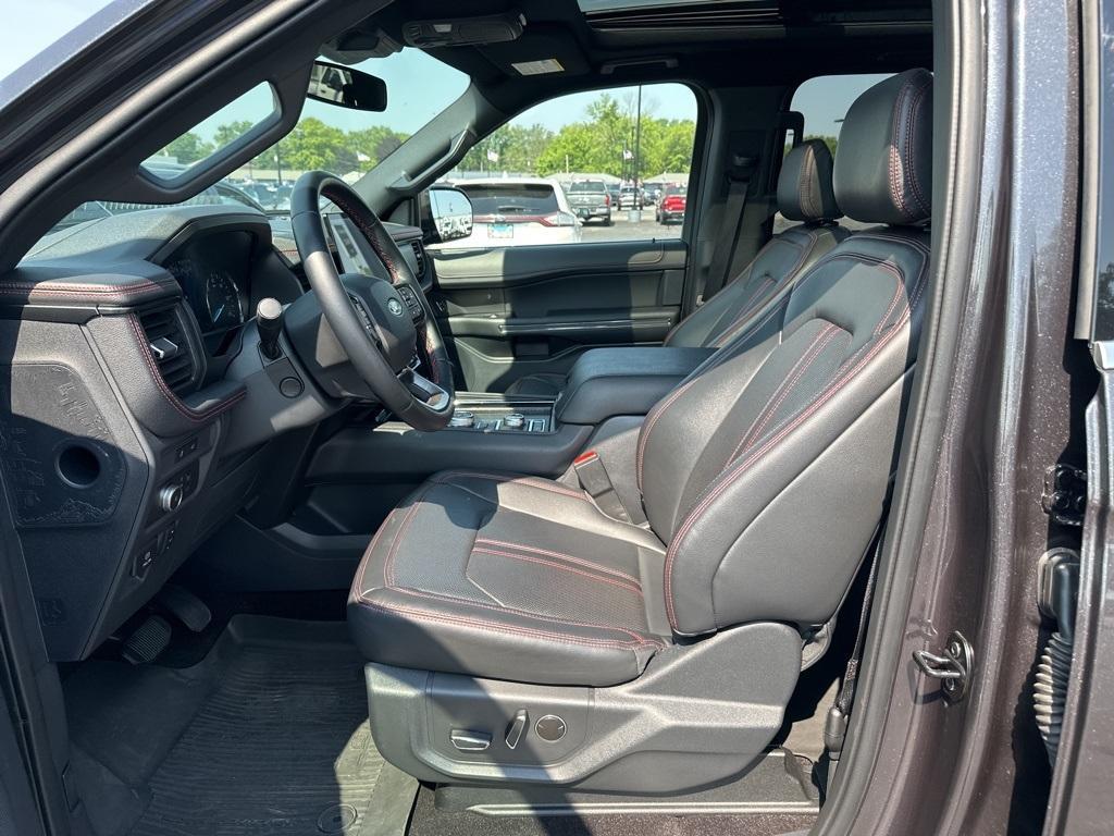 used 2022 Ford Expedition Max car, priced at $60,900