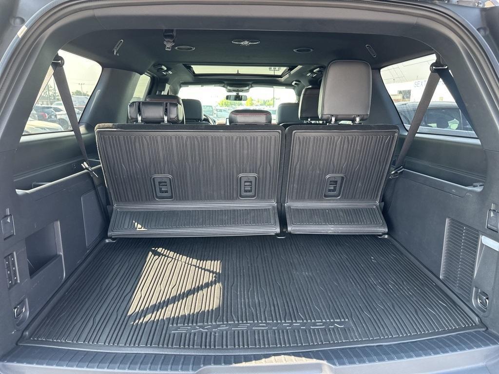used 2022 Ford Expedition Max car, priced at $60,900