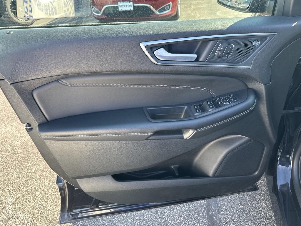 used 2024 Ford Edge car, priced at $31,800