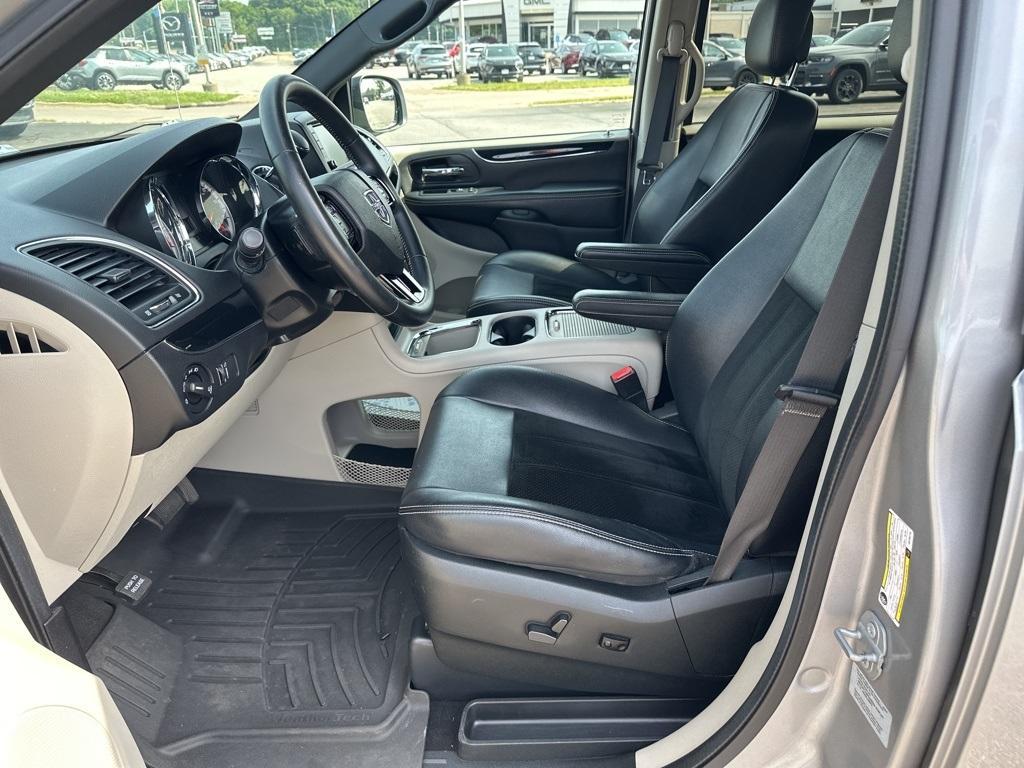used 2017 Dodge Grand Caravan car, priced at $18,900