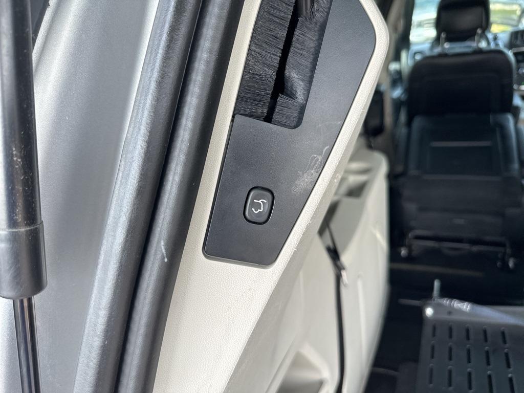 used 2017 Dodge Grand Caravan car, priced at $18,900