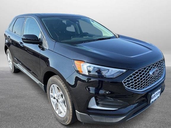 used 2024 Ford Edge car, priced at $30,000