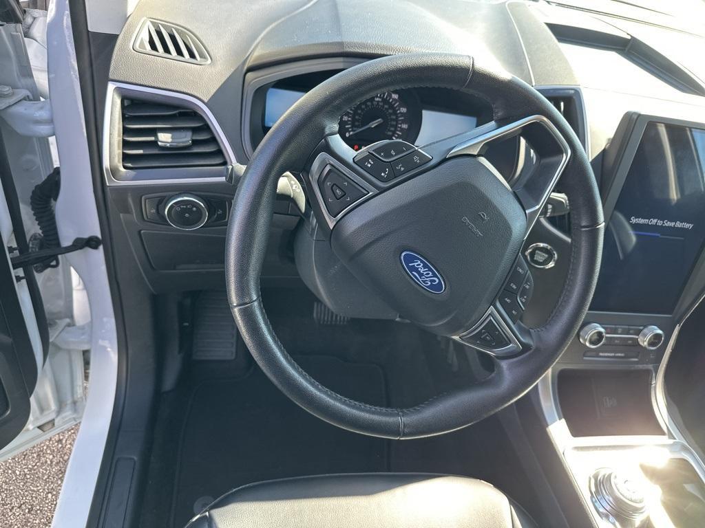 used 2024 Ford Edge car, priced at $26,800