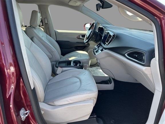 used 2017 Chrysler Pacifica car, priced at $10,500