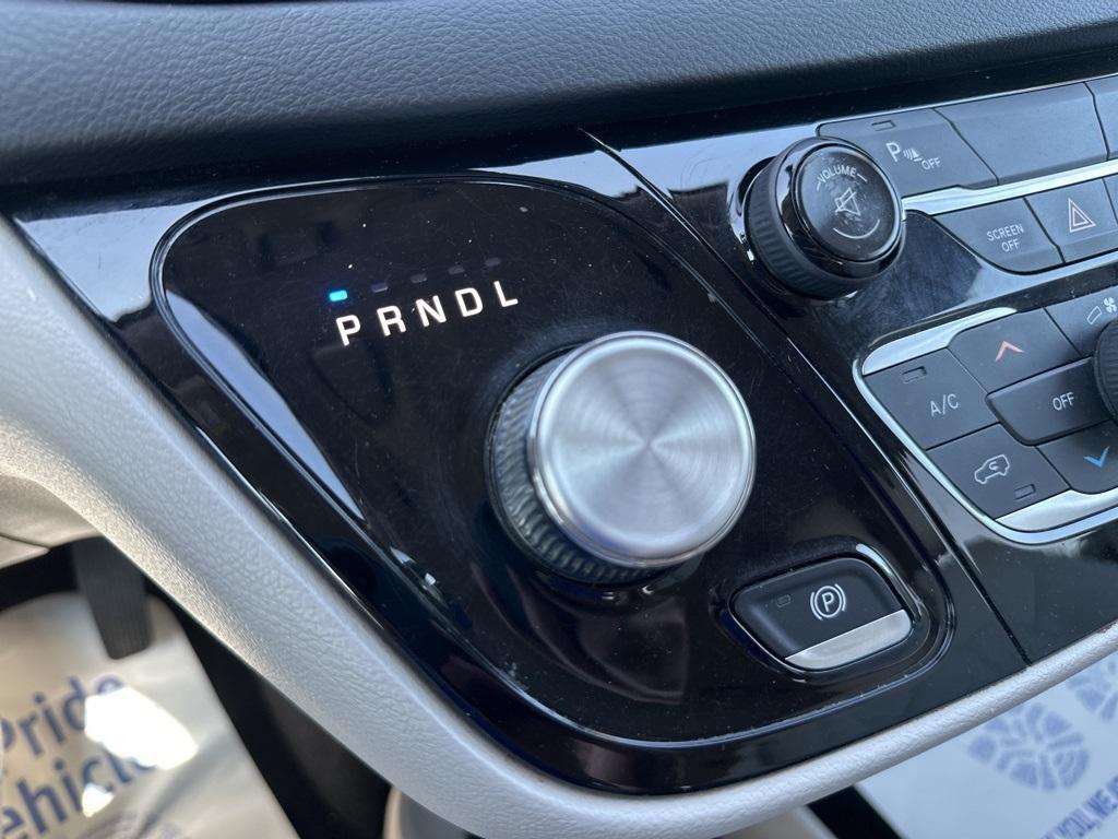 used 2017 Chrysler Pacifica car, priced at $10,500