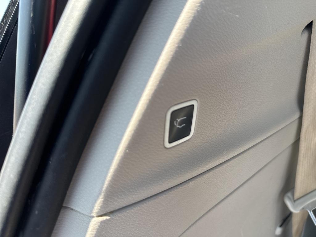 used 2017 Chrysler Pacifica car, priced at $10,500