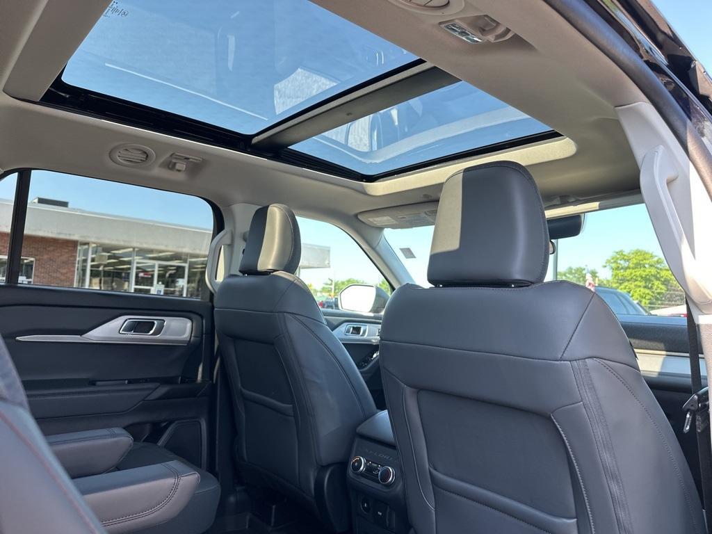 used 2025 Ford Explorer car, priced at $44,900