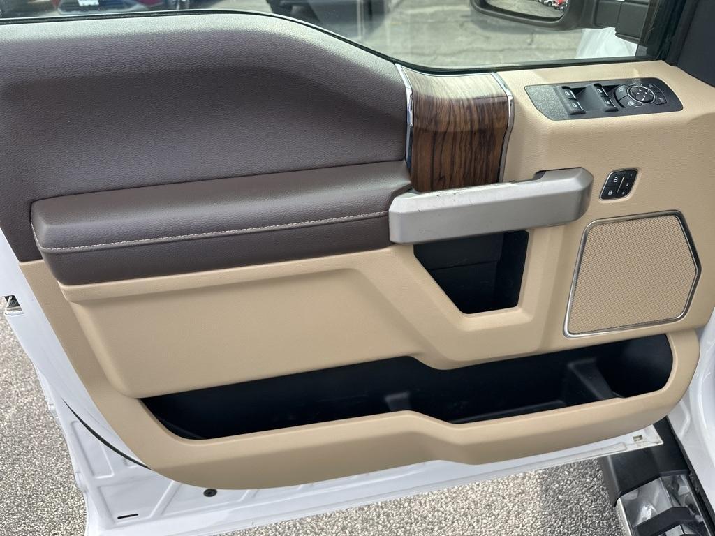 used 2019 Ford F-150 car, priced at $31,900