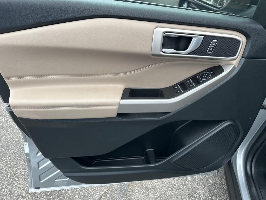 used 2023 Ford Explorer car, priced at $39,900