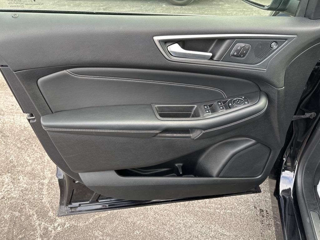 used 2024 Ford Edge car, priced at $28,800